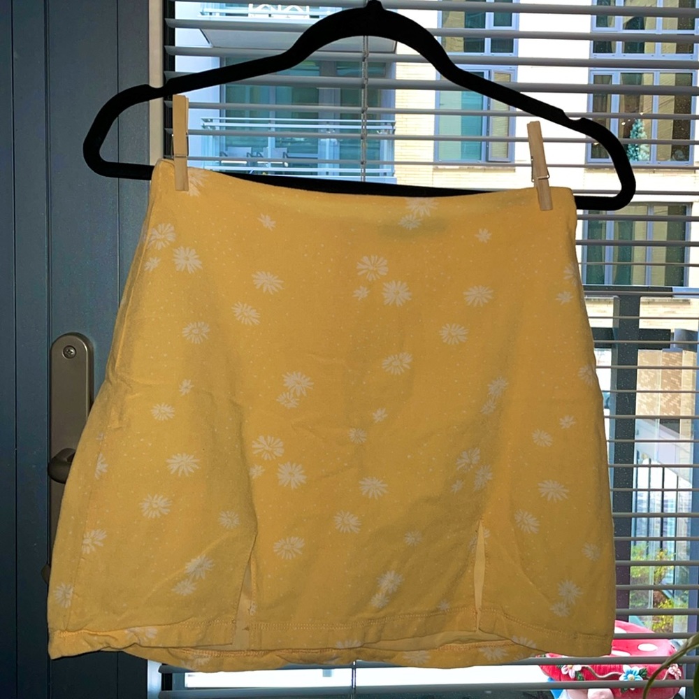 Dainty Yellow Bodycon Mini Skirt